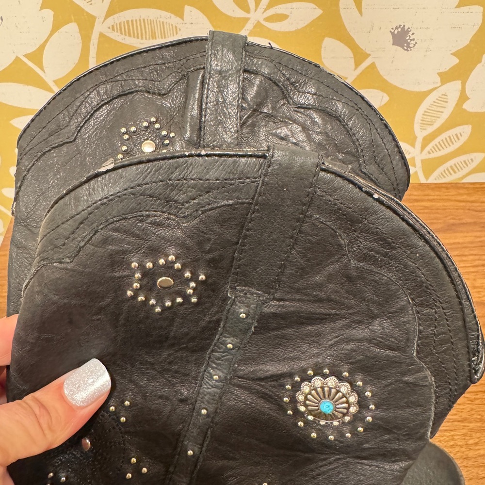 Dingo Black Studded Cowboy Boots - Picture 6 of 8